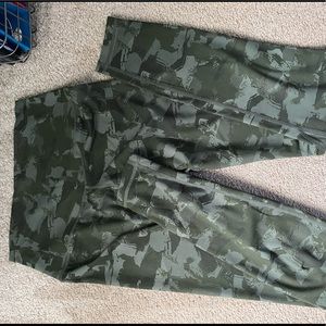 Green camo leggings